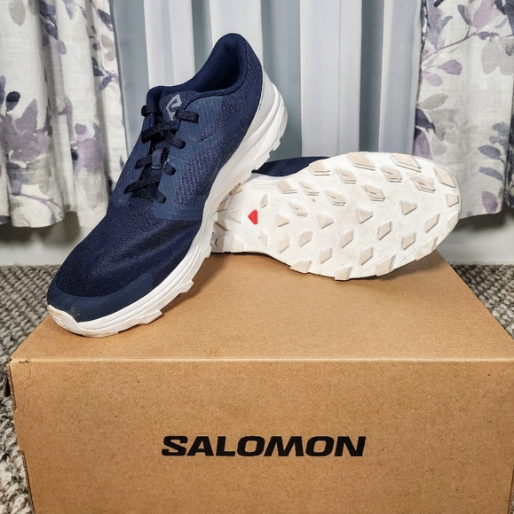 Salomon Outbound - Picture 2 of 2